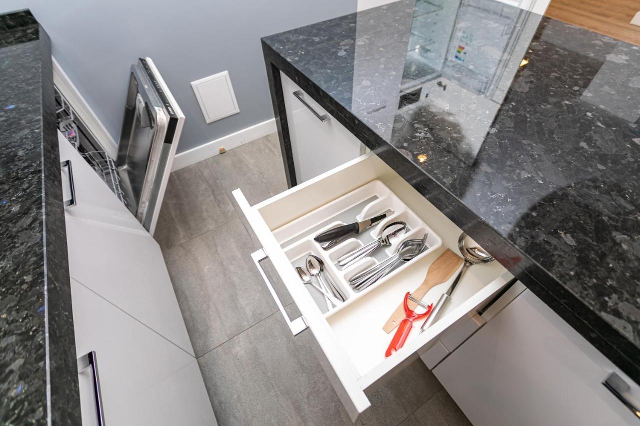 Petrovdom 190-199-216 In Spacious Apartments At Rc New York Concept House Киев Экстерьер фото