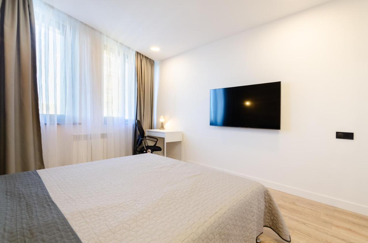 Petrovdom 190-199-216 In Spacious Apartments At Rc New York Concept House Киев Экстерьер фото